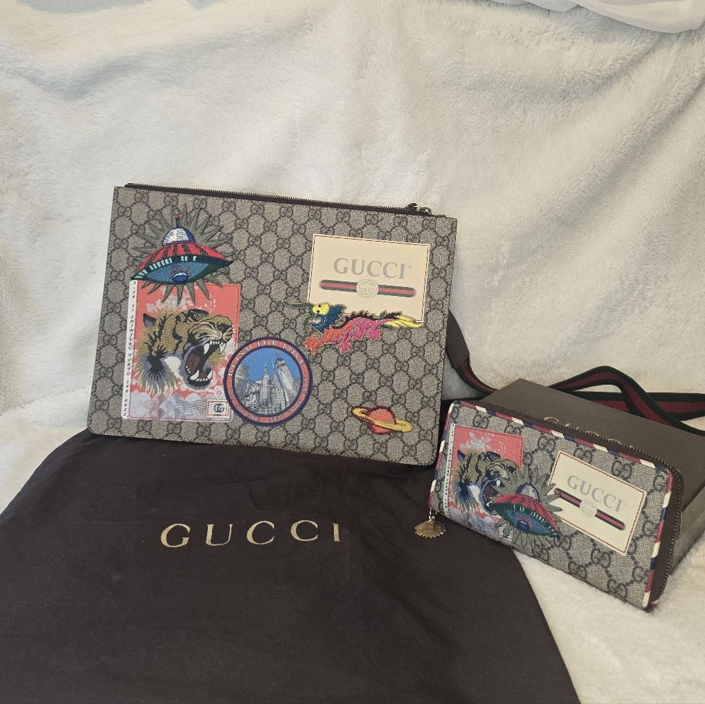 Gucci GG Supreme Courrier Blind For Love Messenger Crossbody Bag And Wallet Set